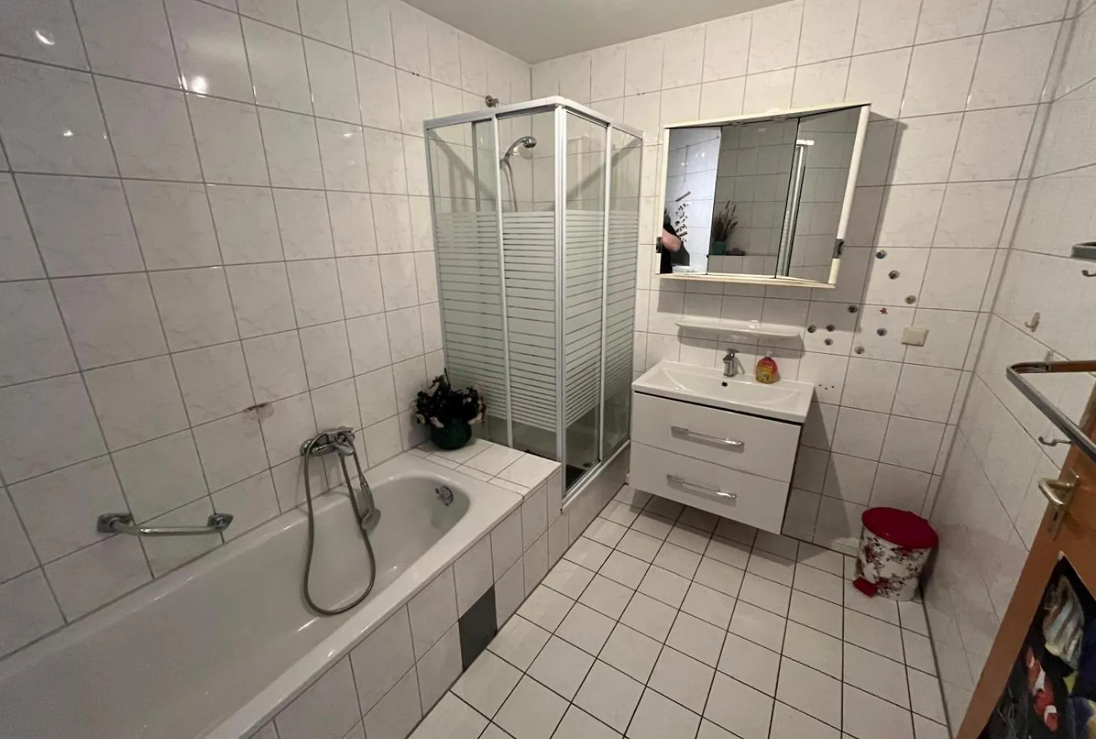 דירה הנובר Schoenes Haus Mit 3 Zimmern Kueche Bad & Wohnzimmer 2 Parkplaetze
